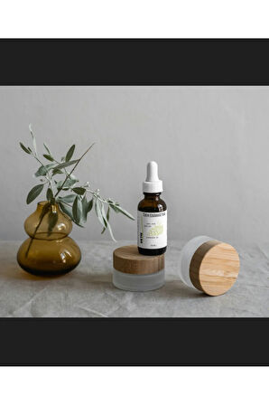 ÜZÜM ÇEKİRDEĞİ YAĞI 30 ML SAF & DOĞAL CİLT BESLEYİCİ, YAŞLANMA KARŞITI & LEKE AZALTICI BİTKİSEL YAĞ