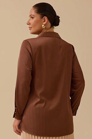 Kadın Büyük Beden Düğmeli Saten Gömlek - Kahverengi | 44
