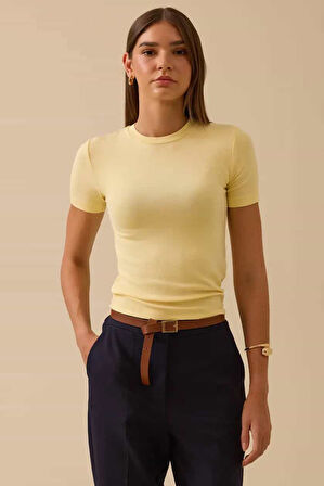 Kadın Yuvarlak Yaka Kısa Kollu Basic T-Shirt - Sarı | S