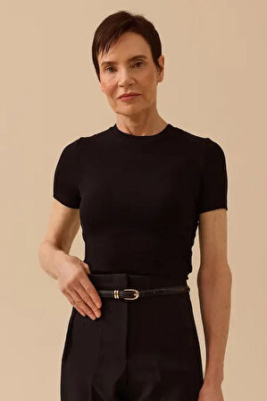 Kadın Yuvarlak Yaka Kısa Kollu Basic T-Shirt - Siyah | S