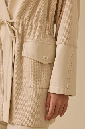 Kadın Rahat Kesim Çift Kumaşlı Bağcıklı Örme Ceket - Bej | S