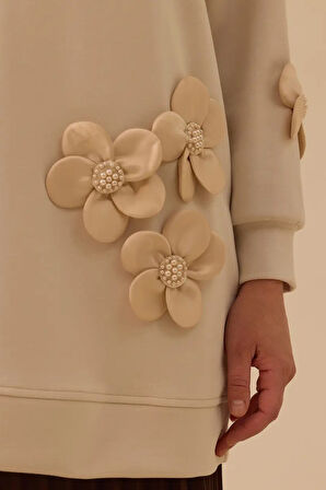 Kadın Çiçek Detaylı Cepli Sweatshirt - Bej | S