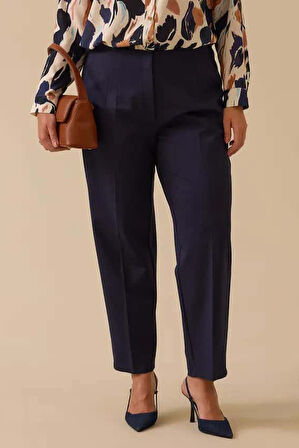 Kadın Büyük Beden Klasik Kesim Bilek Boy Pantolon - Lacivert | 46