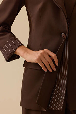 Kadın Çizgi Detaylı Tek Düğmeli Ceket - Kahverengi | 44