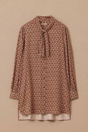 Kadın Regular Fit Fular Yakalı Desenli Tunik - Kahverengi | 44