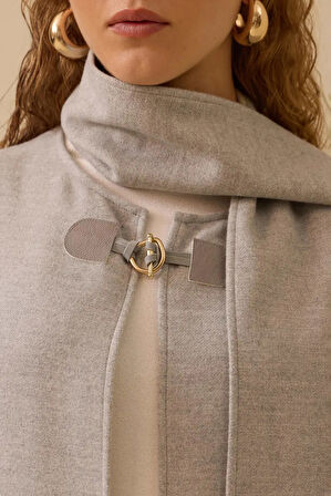 Kadın Tokalı Şal Detaylı Panço - Gri | STD