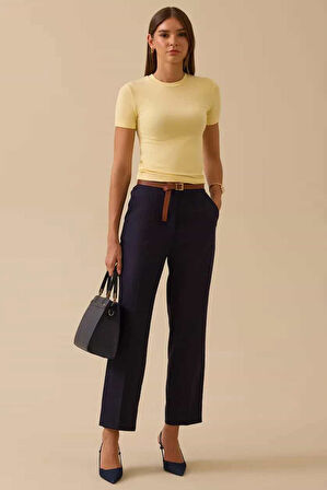 Kadın Klasik Kesim Düz Paça Bilek Boy Pantolon - Lacivert | 40