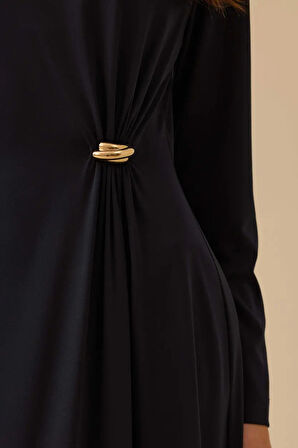 Kadın Dik Yaka Metal Aksesuarlı Drapeli Elbise - Lacivert | S