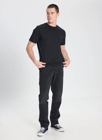 Wrangler Bisiklet Yaka Siyah Erkek T-Shirt W7NM203877001 Siyah T-shirt