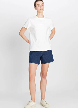 Wrangler Bisiklet Yaka Ekru Kadın T-Shirt W2510755102-Regular Fit T-shirt