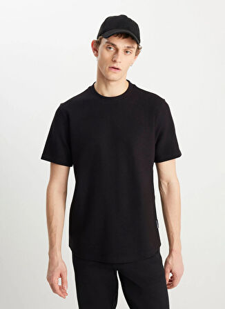 Wrangler Bisiklet Yaka Siyah Erkek T-Shirt W2510718001 Siyah T-Shirt
