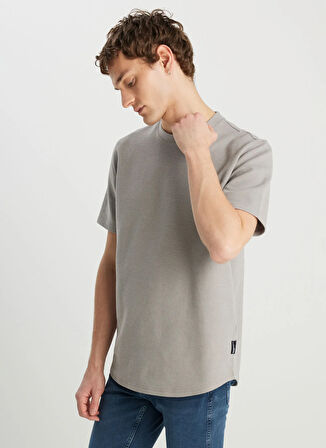 Wrangler Bisiklet Yaka Gri Erkek T-Shirt W2510718035 Gri T-Shirt