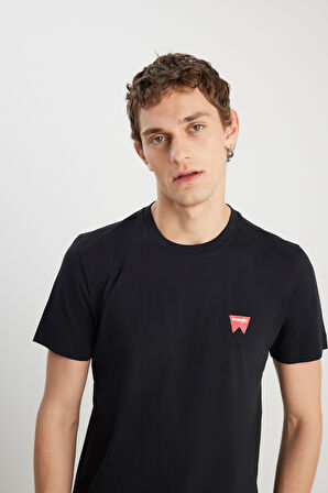 %100 Pamuk Regular Fit Normal Kesim Minimal Logo Siyah Tişört