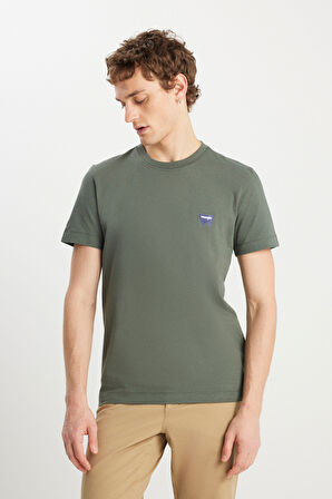%100 Pamuk Regular Fit Normal Kesim Bisiklet Yaka Minimal Logo Zeytin Yeşili Tişört