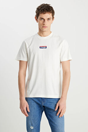 Wrangler %100 Pamuk Regular Fit Normal Kesim Bisiklet Yaka Ekru Mini Logo Tişört