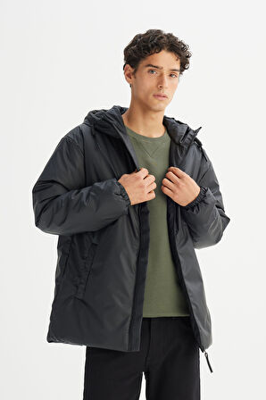Regular Fit Normal Kesim Kapüşonlu Casual Mont