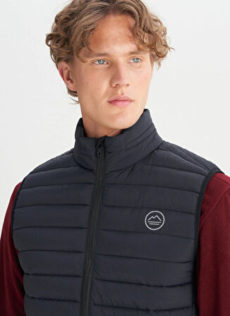 Wrangler Siyah Erkek Yelek W2520511001 Siyah Yelek