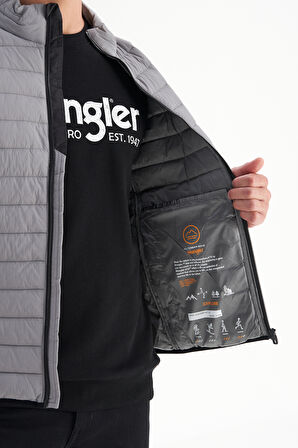 Regular Fit Normal Kesim Dik Yaka Cepli Şişme Mont