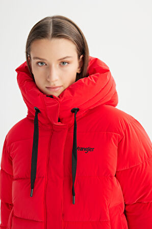 Regular Fit Normal Kesim Dik Yaka Kapüşonlu Kırmızı Şişme Mont