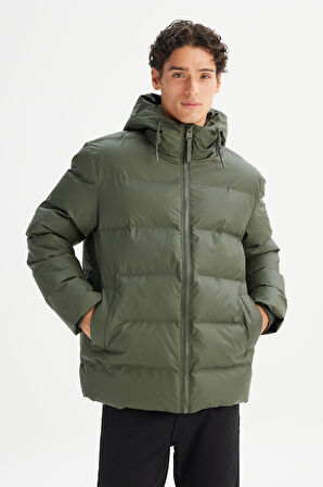 Regular Fit Normal Kesim Kapüşonlu Cepli Puffer Şişme Mont