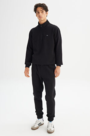 Regular Fit Normal Kesim Kapüşonlu Fermuar Detaylı Siyah Sweatshirt