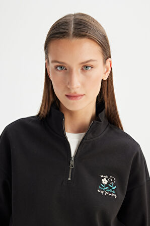 Regular Fit Normal Kesim Fermuar Yaka Detaylı Siyah Sweatshirt