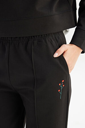 Loose Fit Geniş Kesim Siyah Pamuklu Esnek Sweatpant