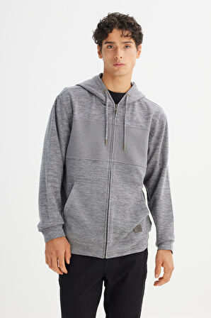 Regular Fit Normal Kesim Kapüşonlu Cepli İçi Polarlı Fermuarlı Sweatshirt