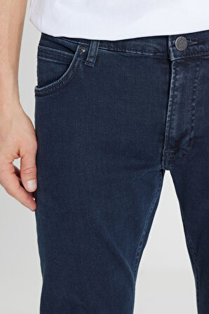 Daren Straight Fit Düz Kesim Normal Bel Pamuklu Esnek Mavi Jean Denim Pantolon