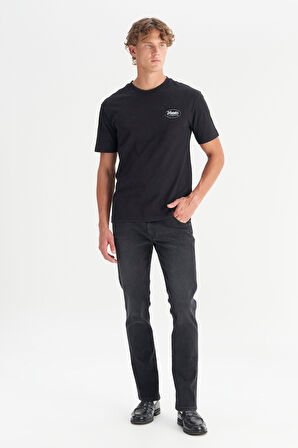 %100 Pamuk Relaxed Fit Rahat Kesim Bisiklet Yaka Tişört