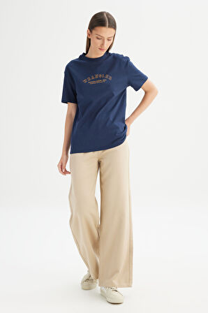 %100 Pamuk Relaxed Fit Geniş Kesim Bisiklet Yaka Big Logo Lacivert Tişört