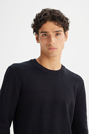 %100 Pamuk Regular Fit Normal Kesim Bisiklet Yaka Triko Kazak