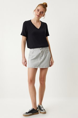 V Yaka Basic Viskon T-shirt SİYAH LEN0001
