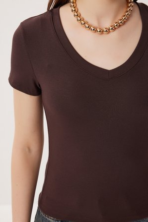 V Yaka Basic Örme T-shirt KAHVERENGİ LDZ0069
