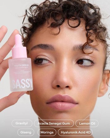 Sassy Go Canlandırıcı Ve Kırışıklık Karşıtı Youth Serum (ANTİOKSİDAN KOMPLEKS & HYALURONİC ACİD) 30ml