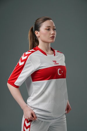 Hummel Milli Takım Forma Beyaz 25-26 Kadın 