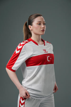 Hummel Milli Takım Forma Beyaz 25-26 Kadın 