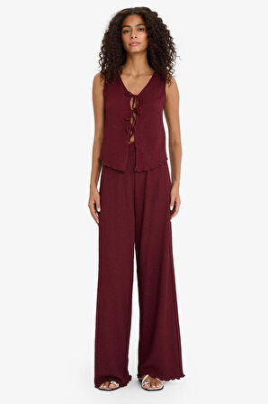 Slim Fit Dar Kesim V Yaka Önden Bağlamalı Bürümcük Kolsuz Bluz