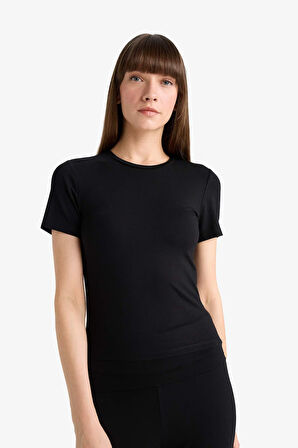 Bedene Oturan Kısa Kollu Tişört-Fall in Love Loungewear