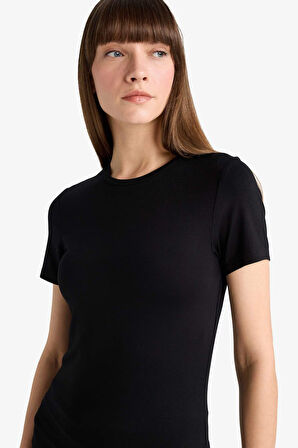 Bedene Oturan Kısa Kollu Tişört-Fall in Love Loungewear