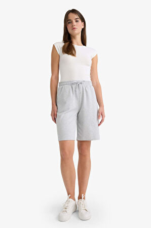 Regular Fit Normal Bel Düz Paça İnce Bermuda Şort