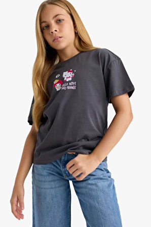 Kız Çocuk Hello Kitty Relax Fit Bisiklet Yaka Sırt Baskılı Kısa Kollu Tişört