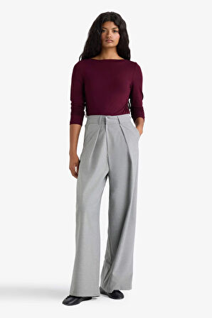 Slim Fit Dar Kesim Kayık Yaka Uzun Kollu Tişört