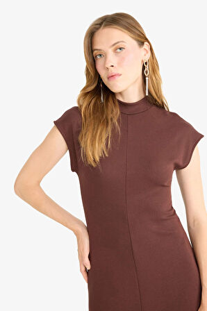 Yarım Balıkçı Yaka Ribana Kısa Kollu Elbise