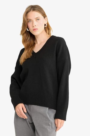 DeFacto Oversize Geniş Kalıp V Yaka Triko Kazak G2957AX25AUBK27