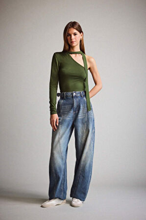 Tek Omuzlu Bağlama Detaylı Bluz