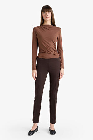 Slim Fit Dar Kesim Kayık Yaka Uzun Kollu Tişört