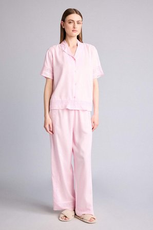 DeFacto Regular Fıt Pijama Yaka Dokuma Pijama Üst G8217AX26SMPN648