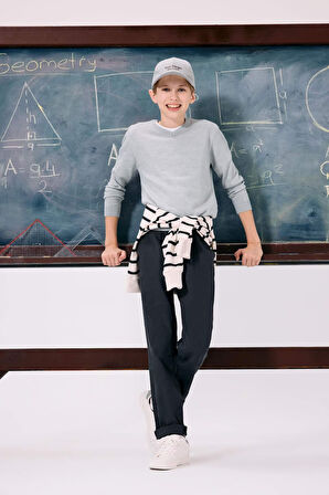 Erkek Çocuk Okul V Yaka Triko Kazak