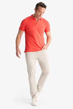 DeFacto %100 Pamuk Slim Fit Dar Kesim Polo Yaka Nakışlı Kısa Kollu Tişört D7665AX25SPRD28